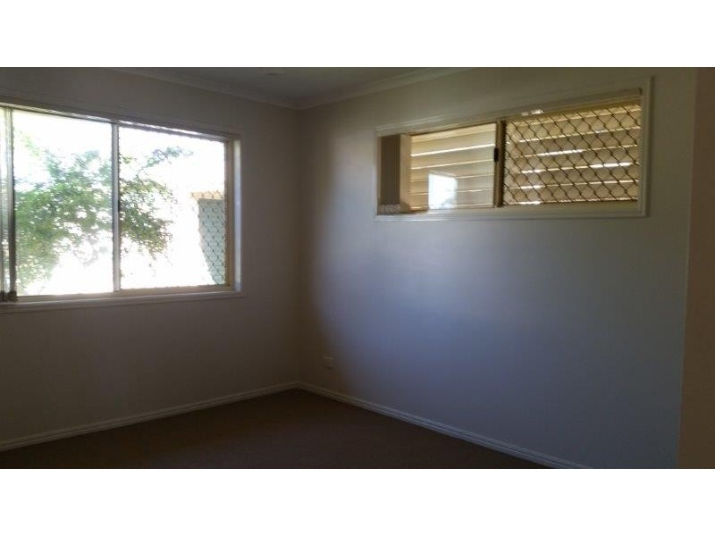 73 EXETER STREET, Torquay QLD 4655