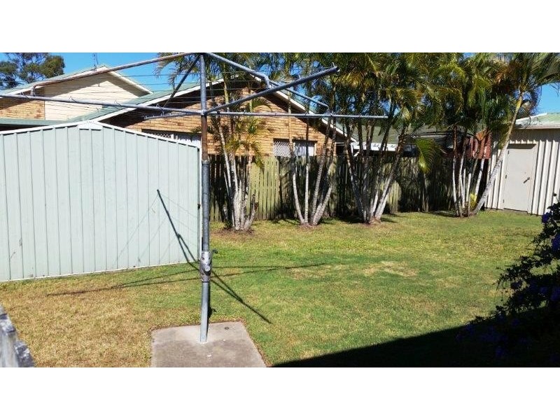 73 EXETER STREET, Torquay QLD 4655