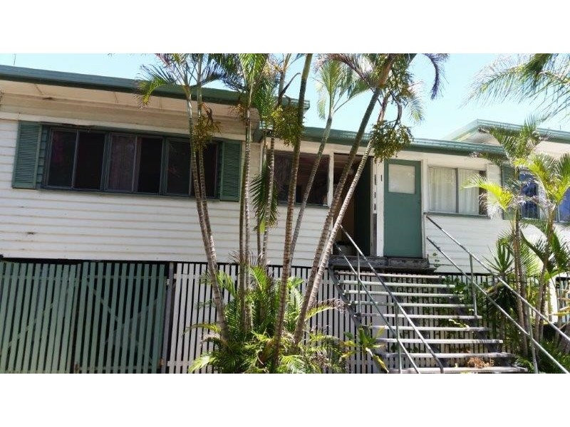 1/490 Esplanade, Torquay QLD 4655