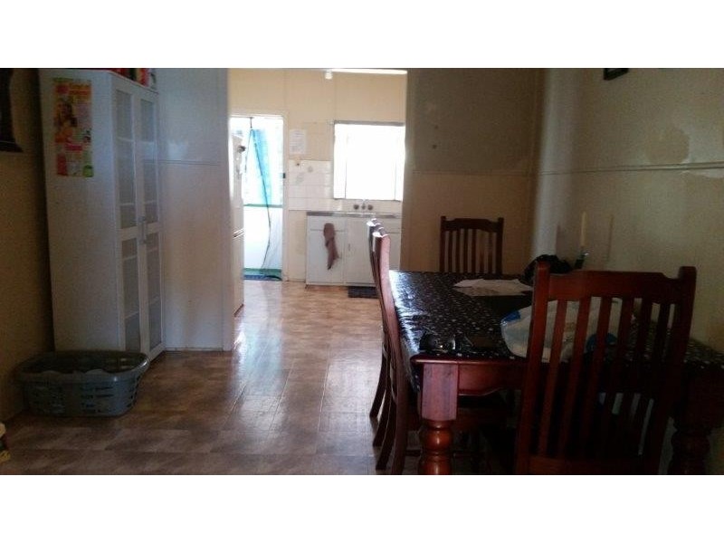 1/490 Esplanade, Torquay QLD 4655