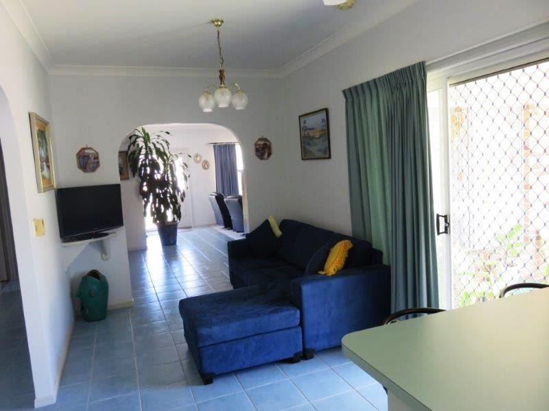 26 RANKIN STREET, Point Vernon QLD 4655