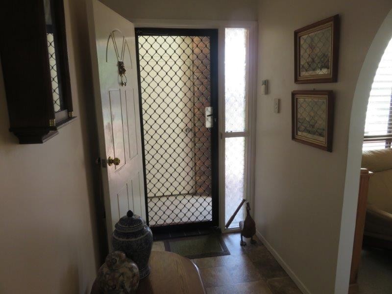 3 WHITBY ST, Urangan QLD 4655