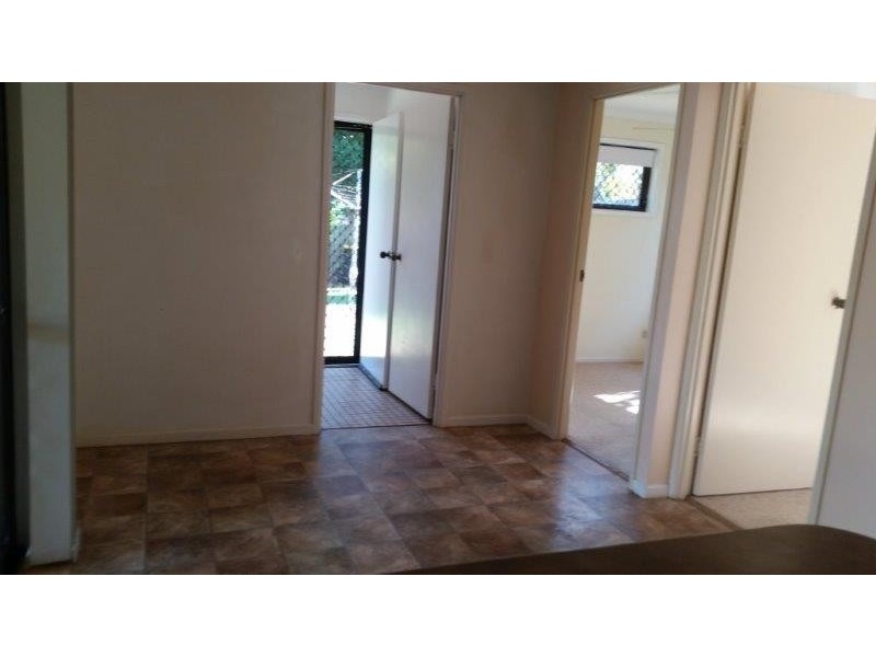 3 WHITBY ST, Urangan QLD 4655