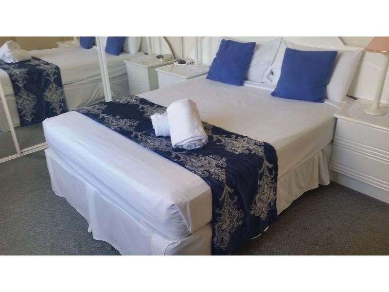 U14 451-452 Charlton Esplanade, Torquay QLD 4655