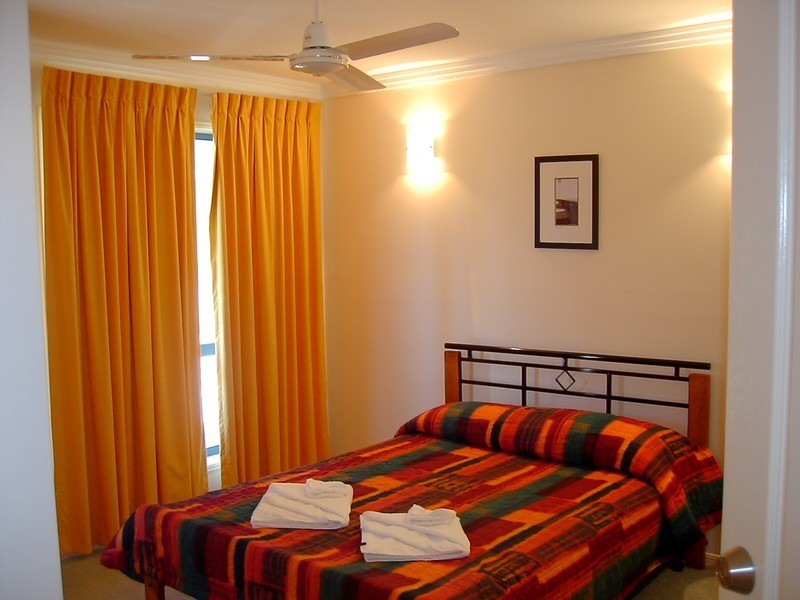 33 Elizabeth Street, Urangan QLD 4655