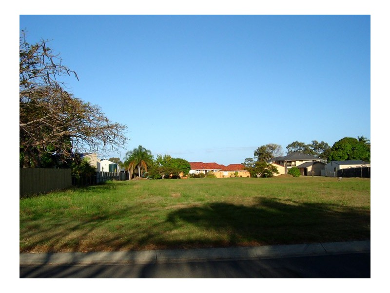 10 Long Street, Point Vernon QLD 4655