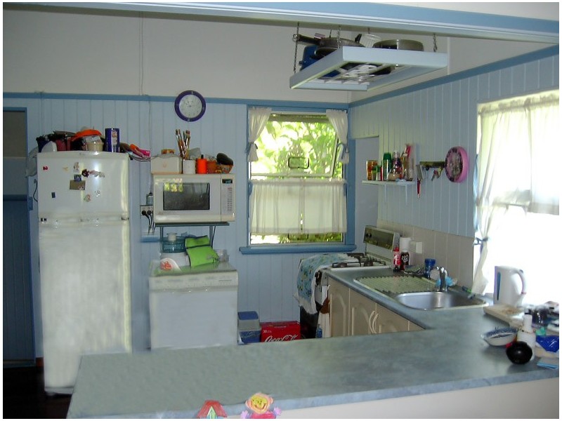 19 SCARBOROUGH ST, Scarness QLD 4655