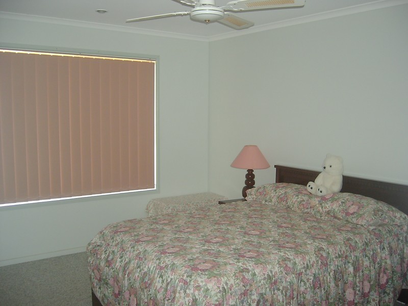 137 Hammond Street, Urangan, Hervey Bay QLD 4655