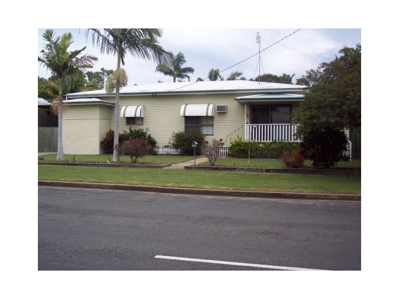 25 Zephyr Street, Scarness, Hervey Bay QLD 4655