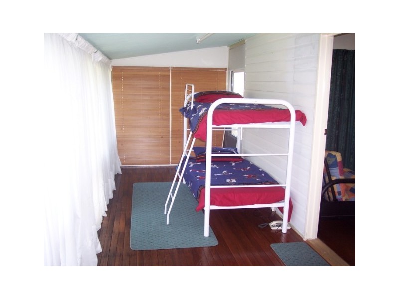 25 Zephyr Street, Scarness, Hervey Bay QLD 4655