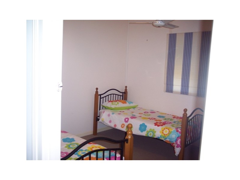 25 Zephyr Street, Scarness, Hervey Bay QLD 4655