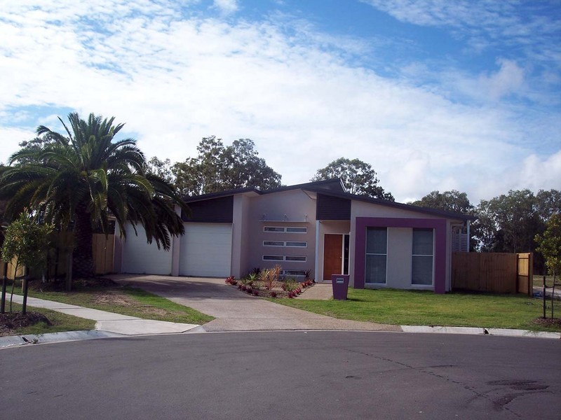 16 Oyster Court, Toogoom QLD 4655