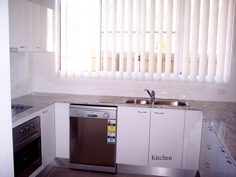 16 Oyster Court, Toogoom QLD 4655