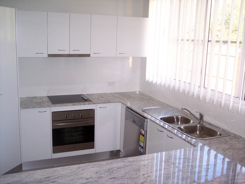 16 Oyster Court, Toogoom QLD 4655