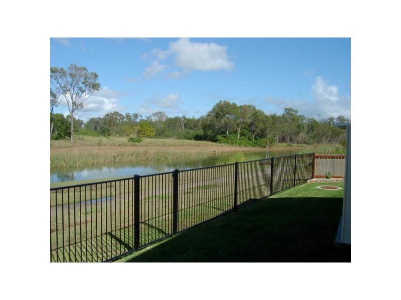 22 Spinnaker Drive, Point Vernon QLD 4655