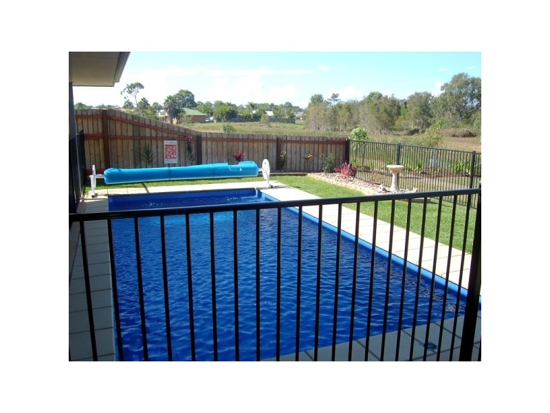 22 Spinnaker Drive, Point Vernon QLD 4655