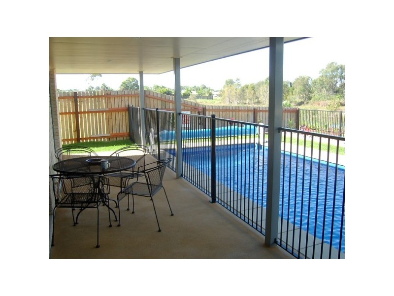 22 Spinnaker Drive, Point Vernon QLD 4655