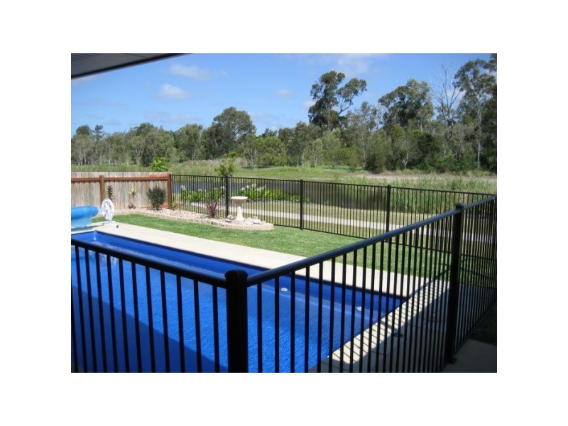 22 Spinnaker Drive, Point Vernon QLD 4655