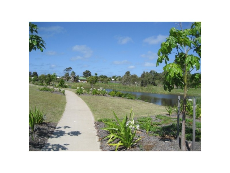 22 Spinnaker Drive, Point Vernon QLD 4655