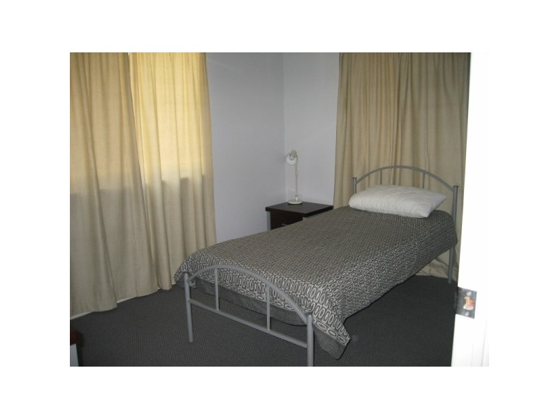 3 Hibiscus Street, Urangan, Hervey Bay QLD 4655