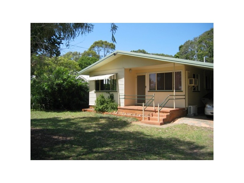 3 Hibiscus Street, Urangan, Hervey Bay QLD 4655