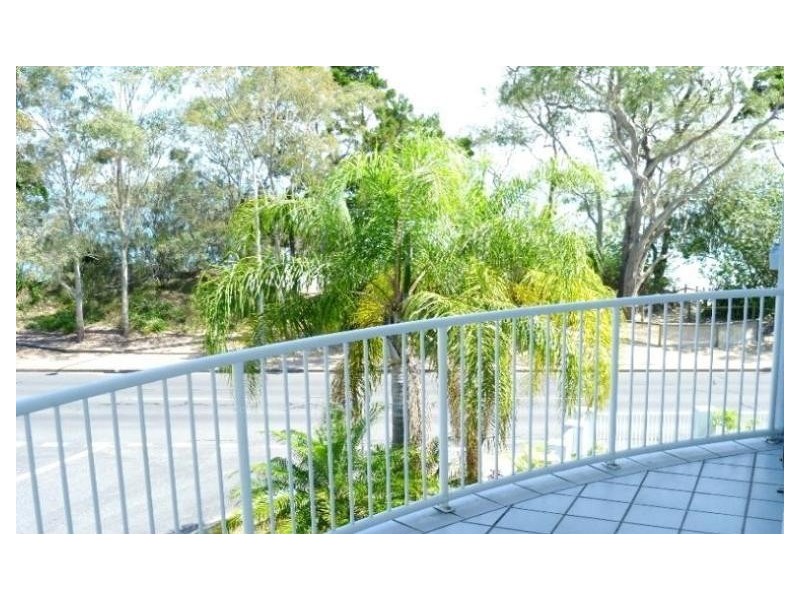 10/458 CHARLTON ESPLANADE, Torquay QLD 4655