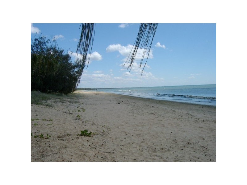 5 Ash Court, Dundowran Beach QLD 4655