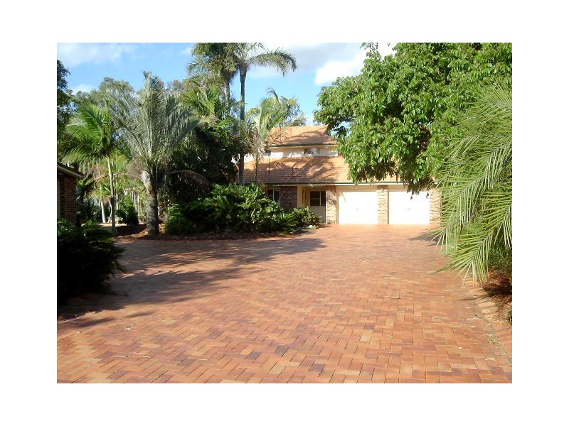 5 Ash Court, Dundowran Beach QLD 4655