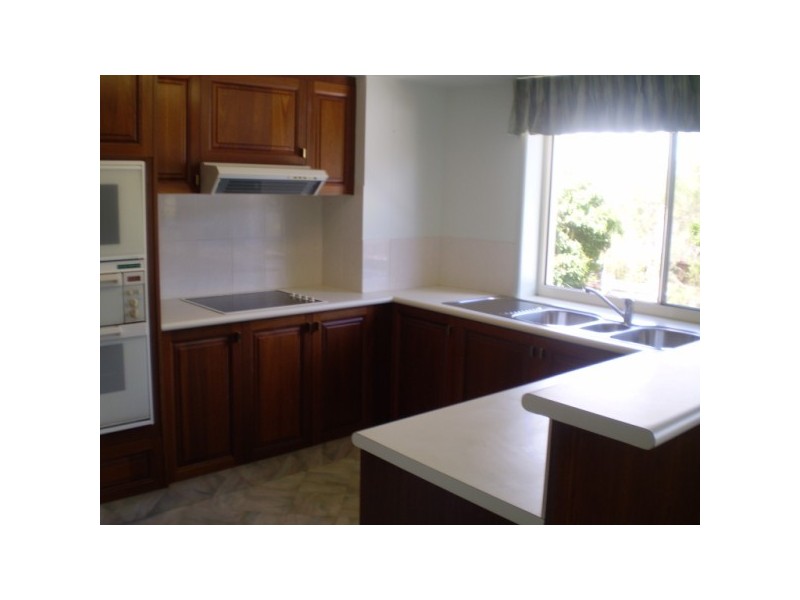 18/451 Esplanade, Torquay QLD 4655