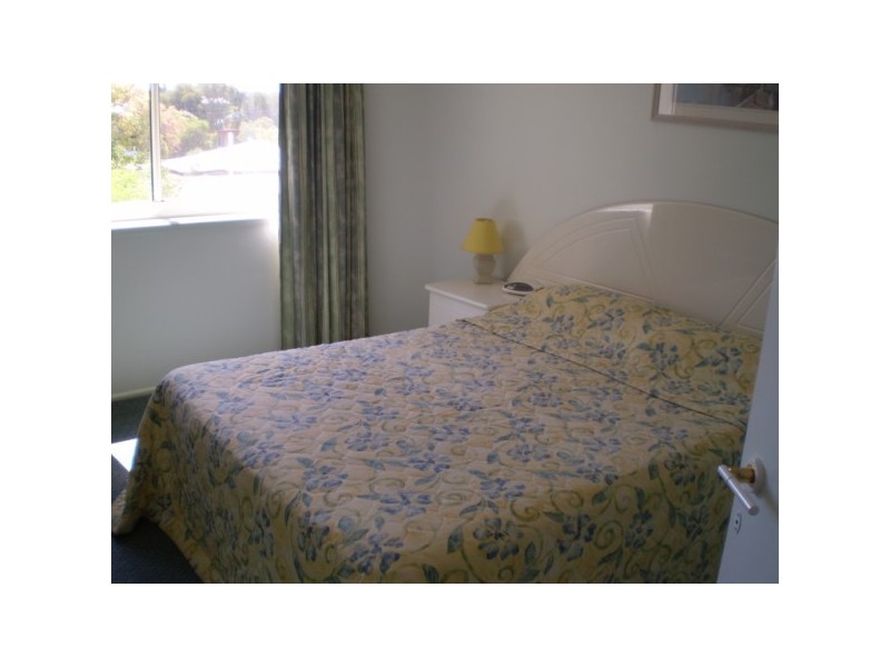 18/451 Esplanade, Torquay QLD 4655