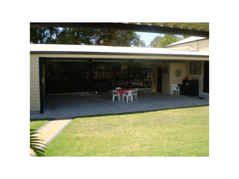 14 Polson Street, Point Vernon QLD 4655