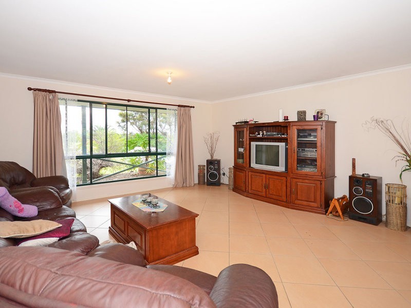 10 HOMESTEAD CLOSE, Takura QLD 4655