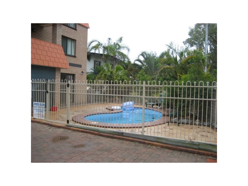 10/479  “Sunnynook” Esplanade, Torquay QLD 4655