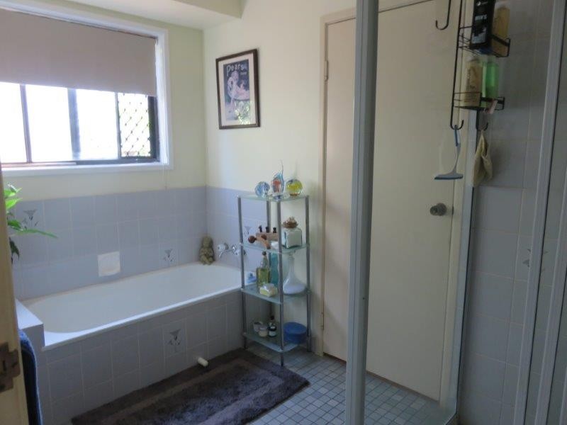 3 WHITBY STREET, Urangan QLD 4655