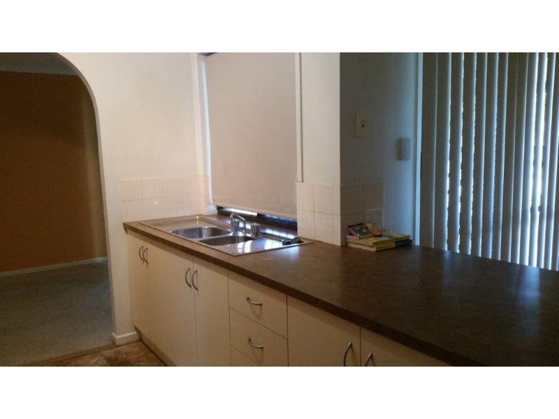 3 WHITBY STREET, Urangan QLD 4655