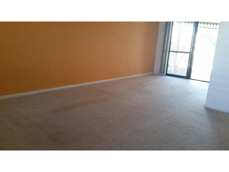 3 WHITBY STREET, Urangan QLD 4655