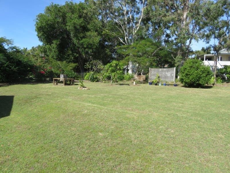75 ESPLANADE, Point Vernon QLD 4655