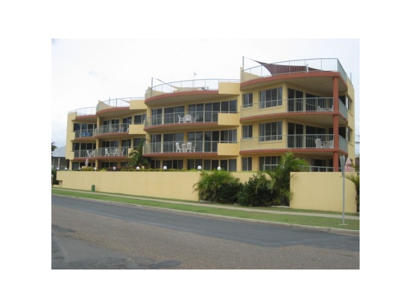 5/496 Esplanade, Torquay QLD 4655