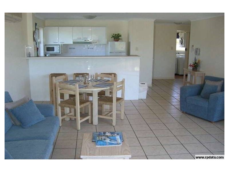 5/496 Esplanade, Torquay QLD 4655