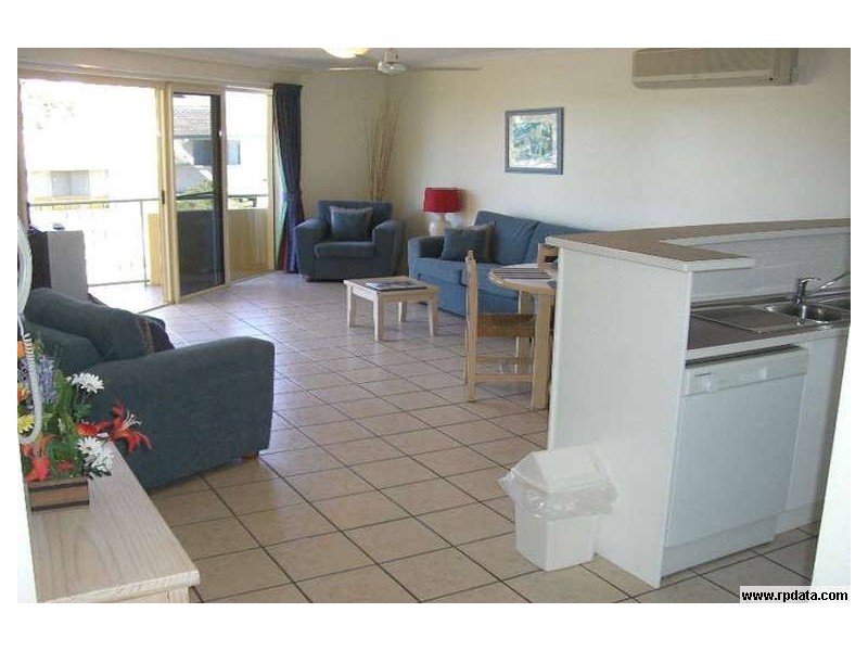 5/496 Esplanade, Torquay QLD 4655