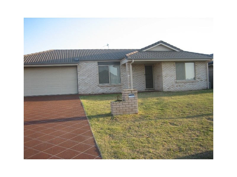 3  Mainsail Cct, Point Vernon QLD 4655