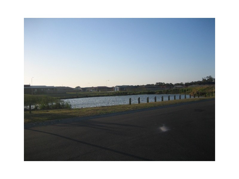 3  Mainsail Cct, Point Vernon QLD 4655