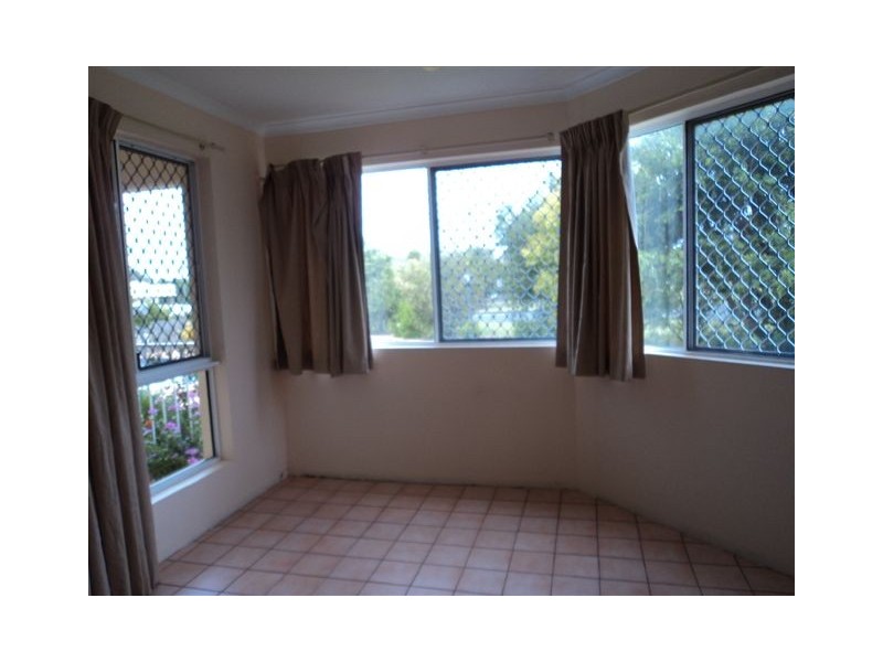 1/13-15 Pulgul Street, Urangan QLD 4655