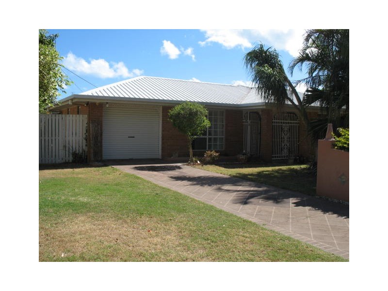 178 Truro Street, Torquay QLD 4655