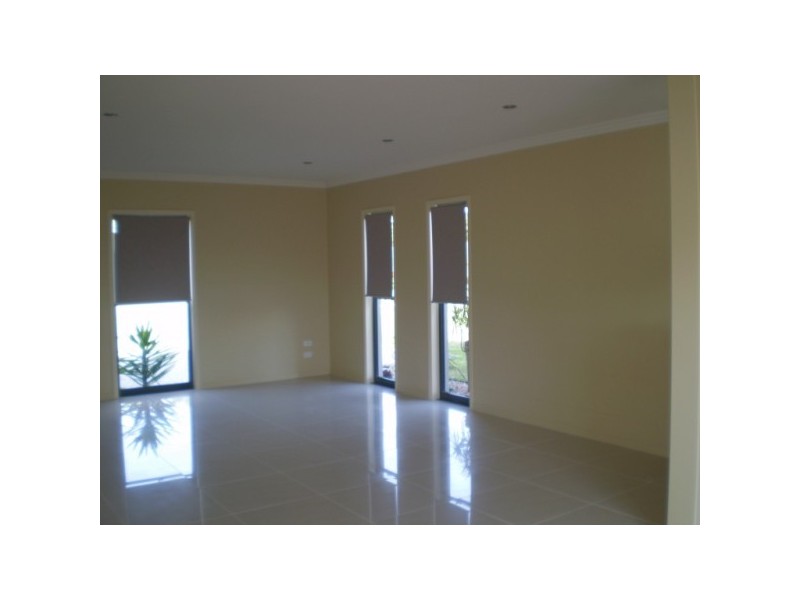 2/40 Victor Drive, Kawungan QLD 4655