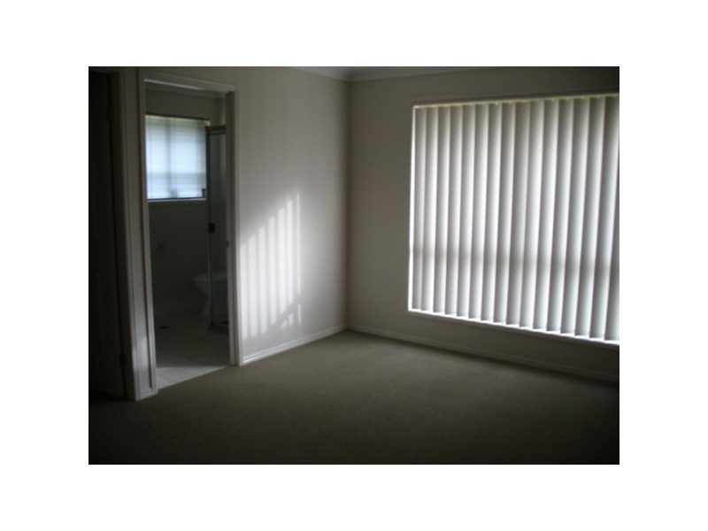 49 Magellan Circuit, Eli Waters QLD 4655