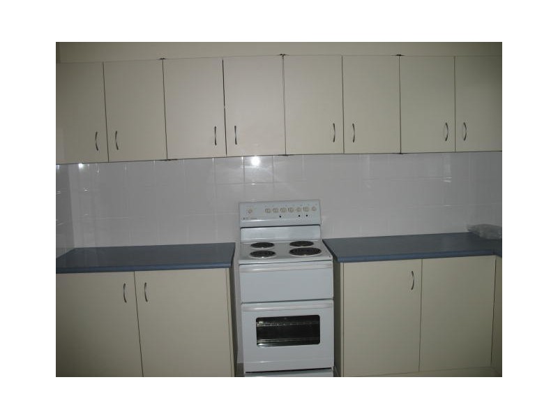 11 Kelly Street, Point Vernon QLD 4655