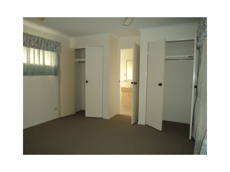 8 Wright Way, Scarness QLD 4655