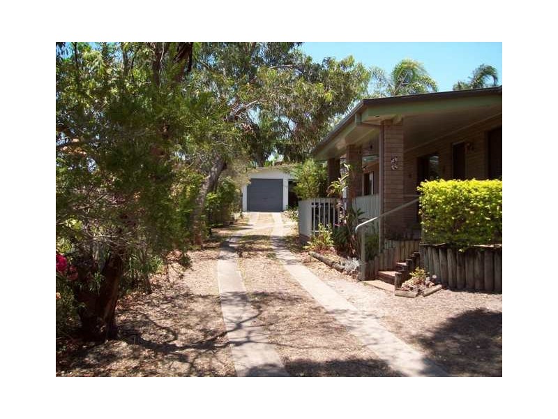 48 Tavistock St, Torquay QLD 4655