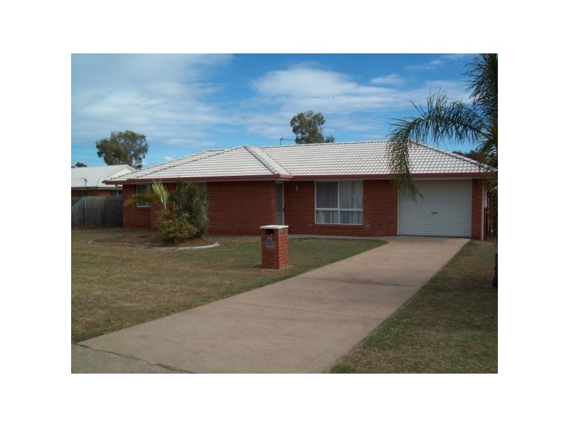 77 Exeter Street, Torquay QLD 4655